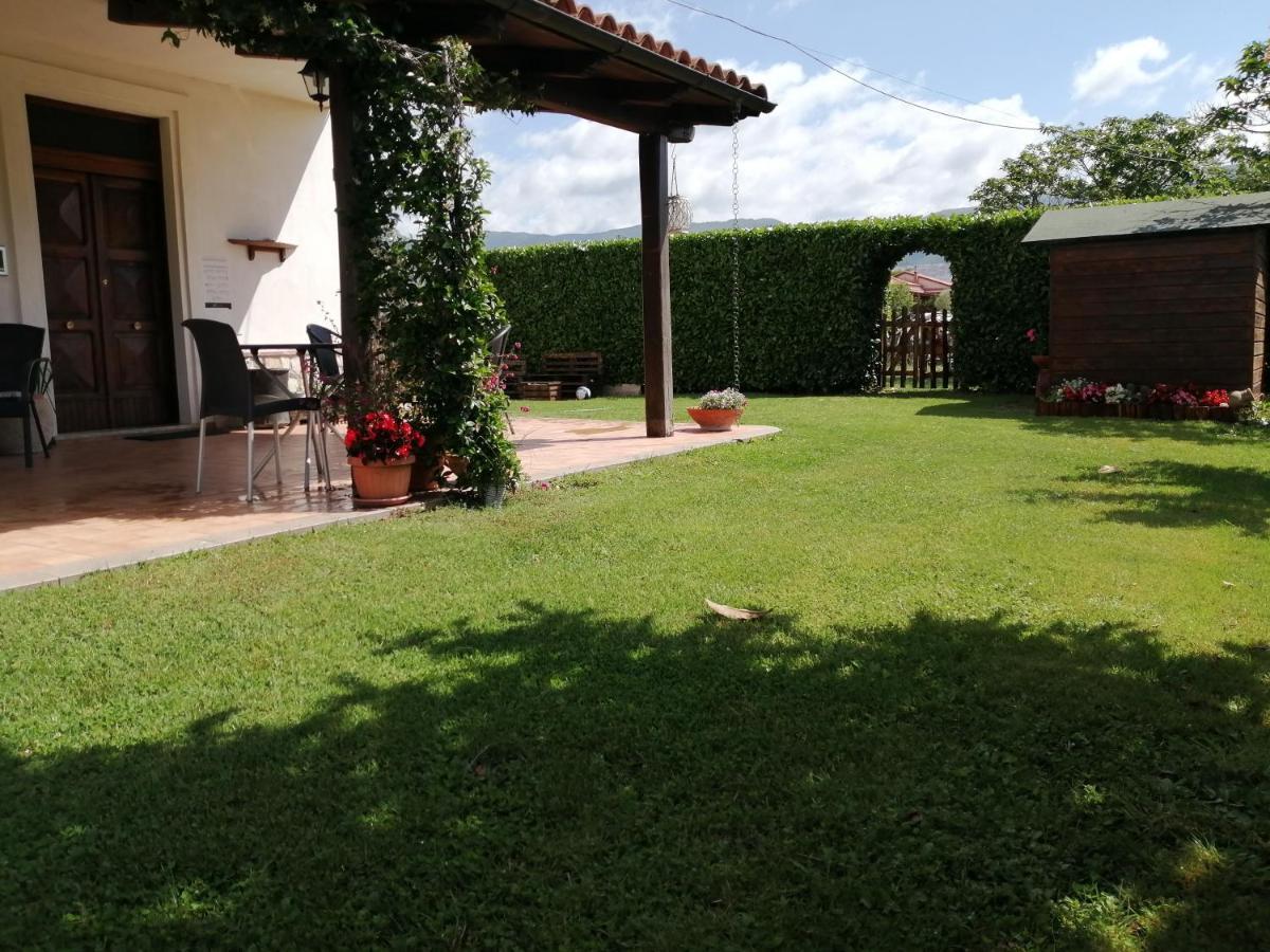 B&B Il Tiglio Падула Екстериор снимка