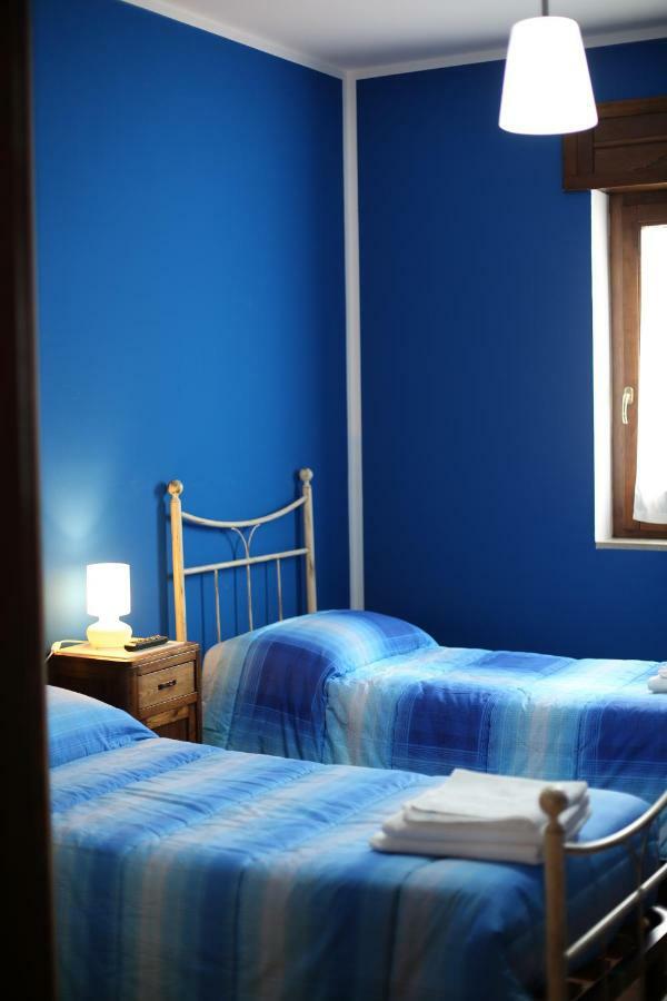 B&B Il Tiglio Падула Екстериор снимка