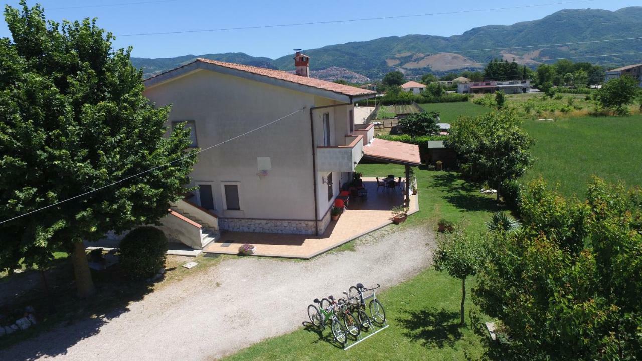 B&B Il Tiglio Падула Екстериор снимка