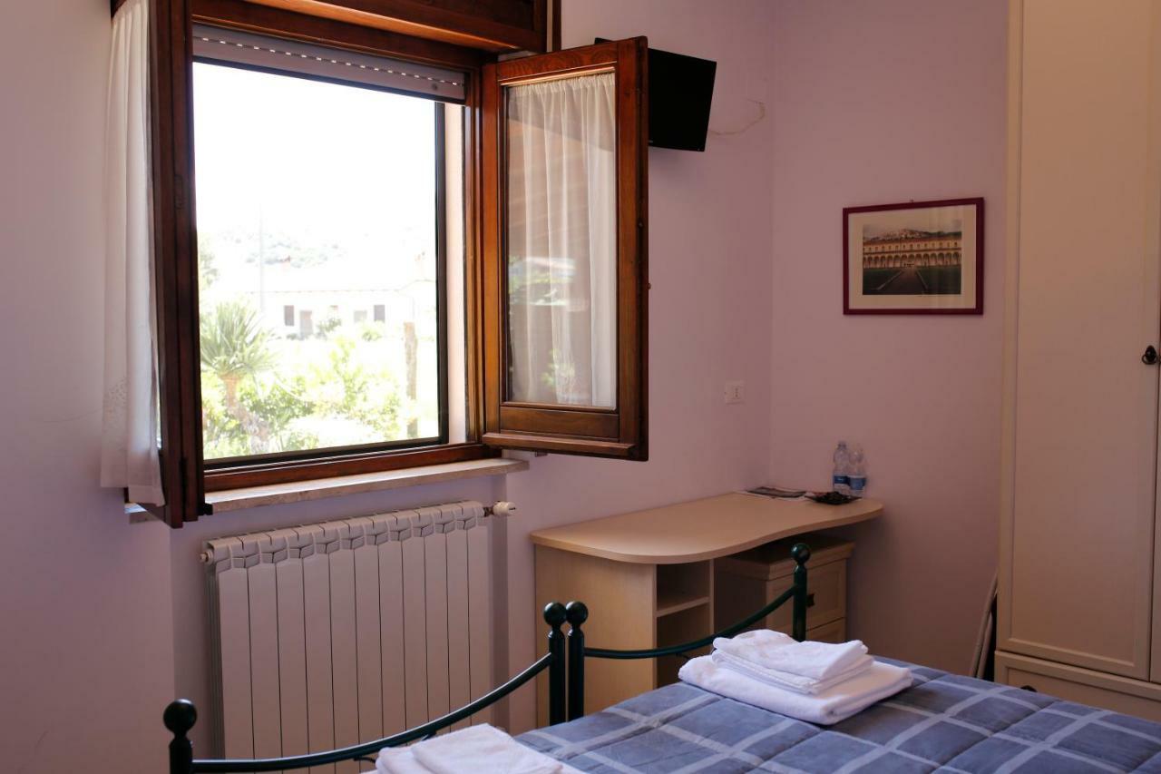 B&B Il Tiglio Падула Екстериор снимка
