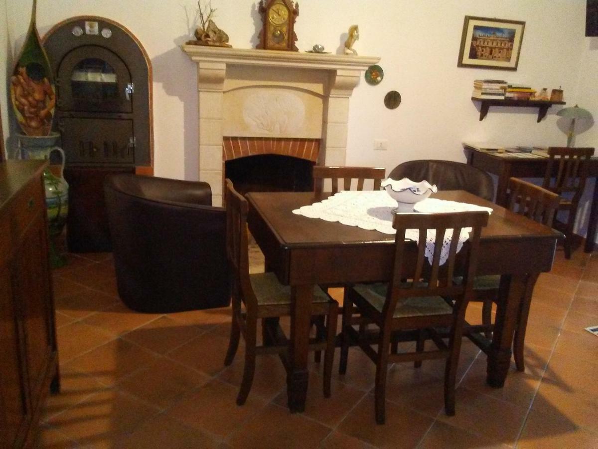 B&B Il Tiglio Падула Екстериор снимка