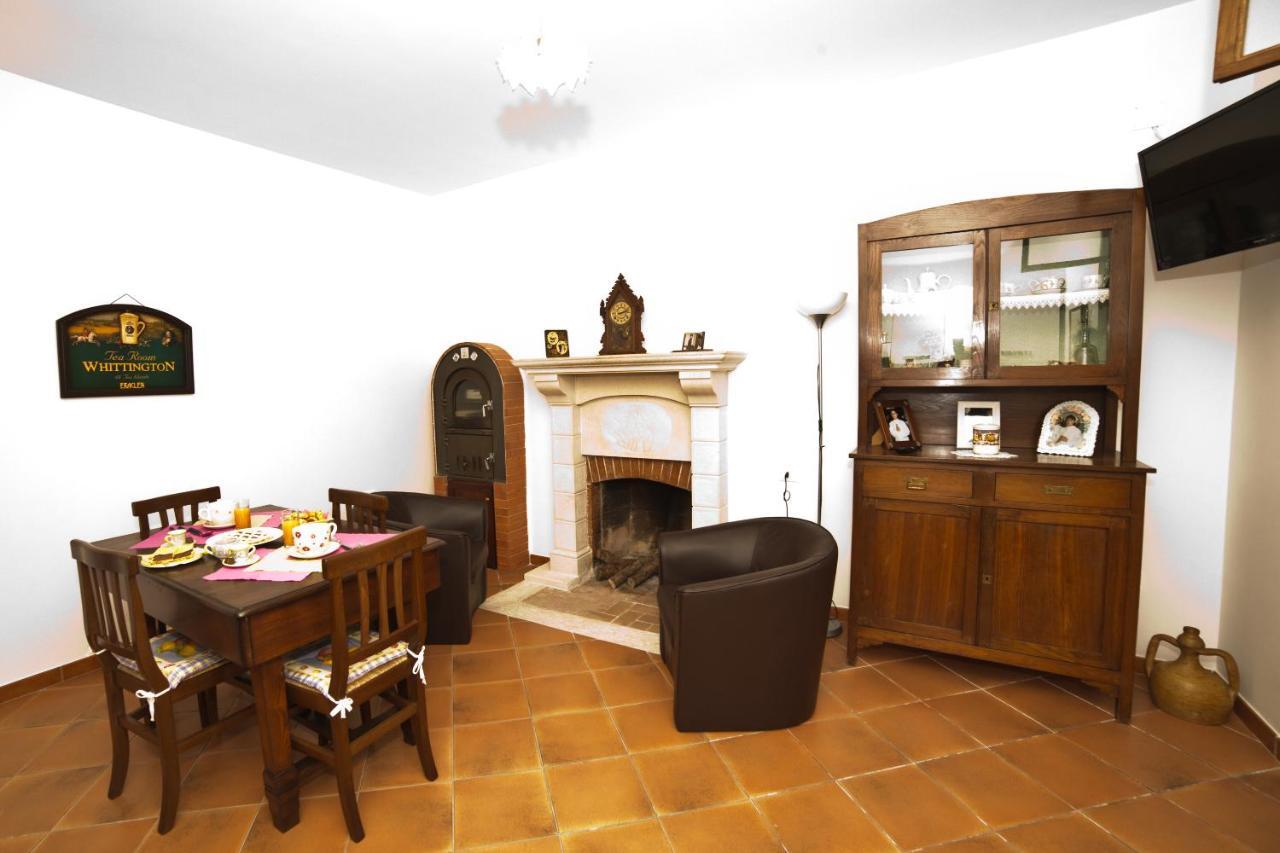 B&B Il Tiglio Падула Екстериор снимка