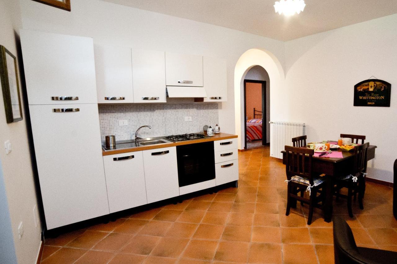 B&B Il Tiglio Падула Екстериор снимка